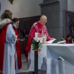 Die Eucharistiefeier beginnt mit der Bereitung der Opfergaben (© Herr Mag. Bernhard Wagner).