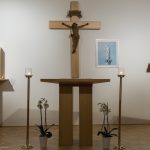 Eine nähere Ansicht des Bereichs um den Altar ... (© Herr Mag. Bernhard Wagner)
